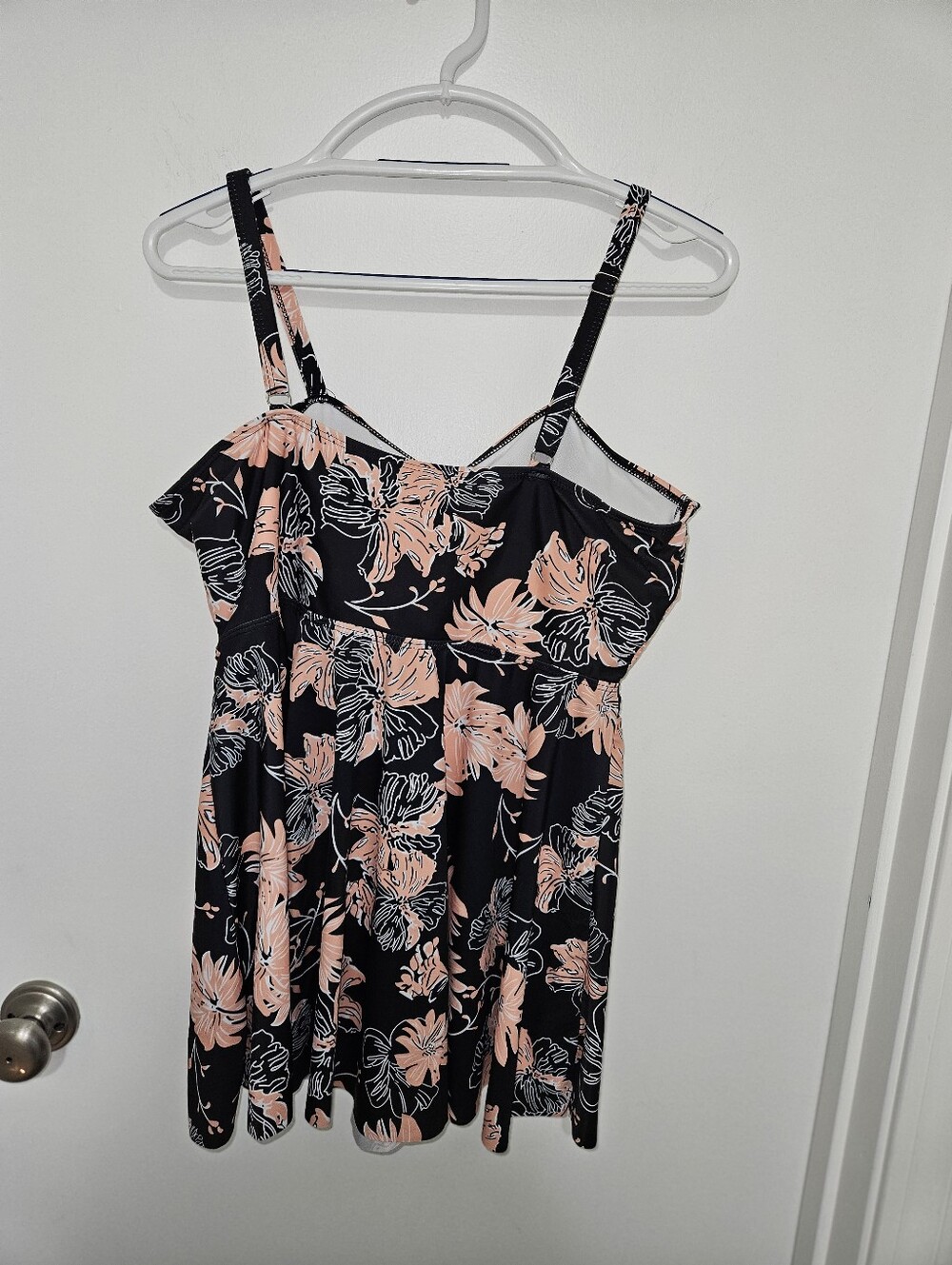 Set Of 2 Tankinis 2 Tops And 2 Bottoms Size 2XL - Picture 5 of 7